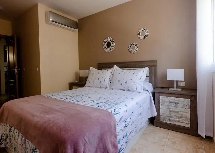 Apto Ache, Acogedor Apartamento De 66 M Con Terraza, Aire Acondicionado Y Parking Privado Gratuito